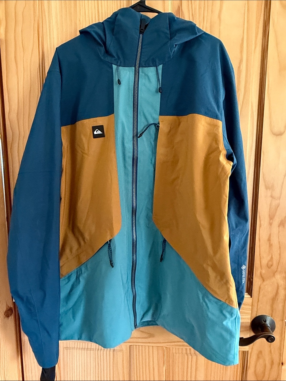 Quiksilver Teal, Mustard & Deep Blue Colorblock Hooded Jacket